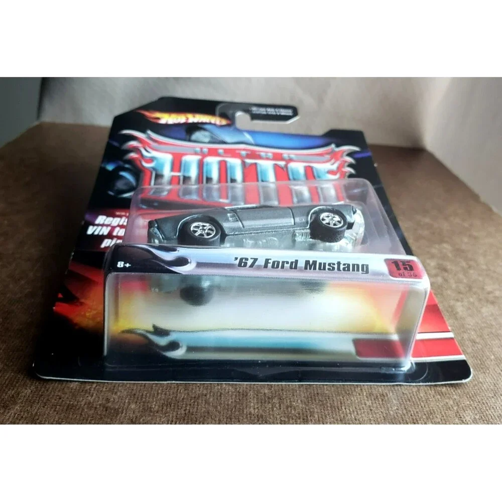2007 Hot Wheels Ultra Hots '67 FORD MUSTANG Gray ZAMAC Base 1:64 REAL RIDERS 6SP